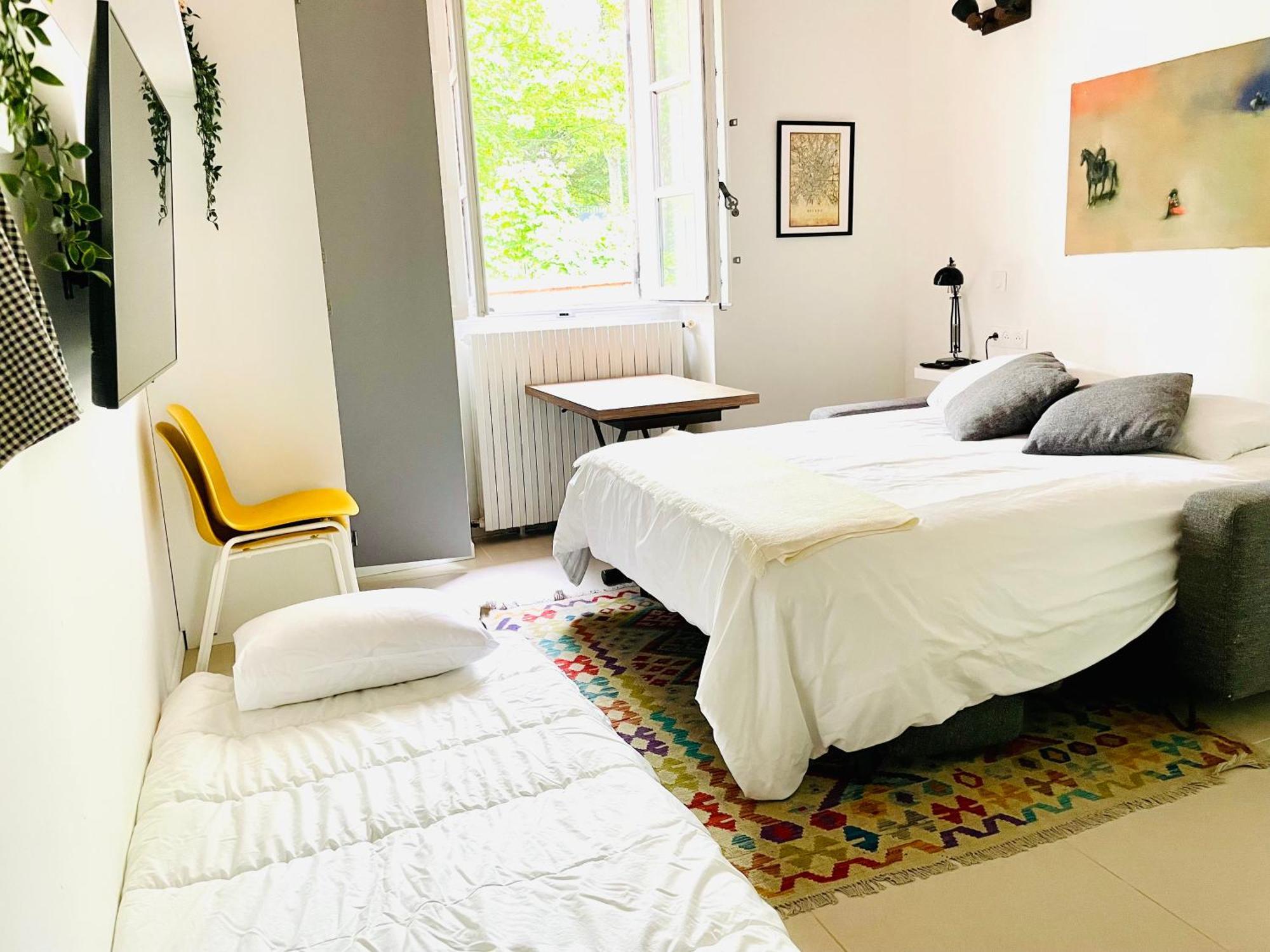 Studio Au Vieux Marly-Le-Roi - Bien Equipe - Matelas De Qualite - 7Min Du Train Vers Paris Eksteriør billede